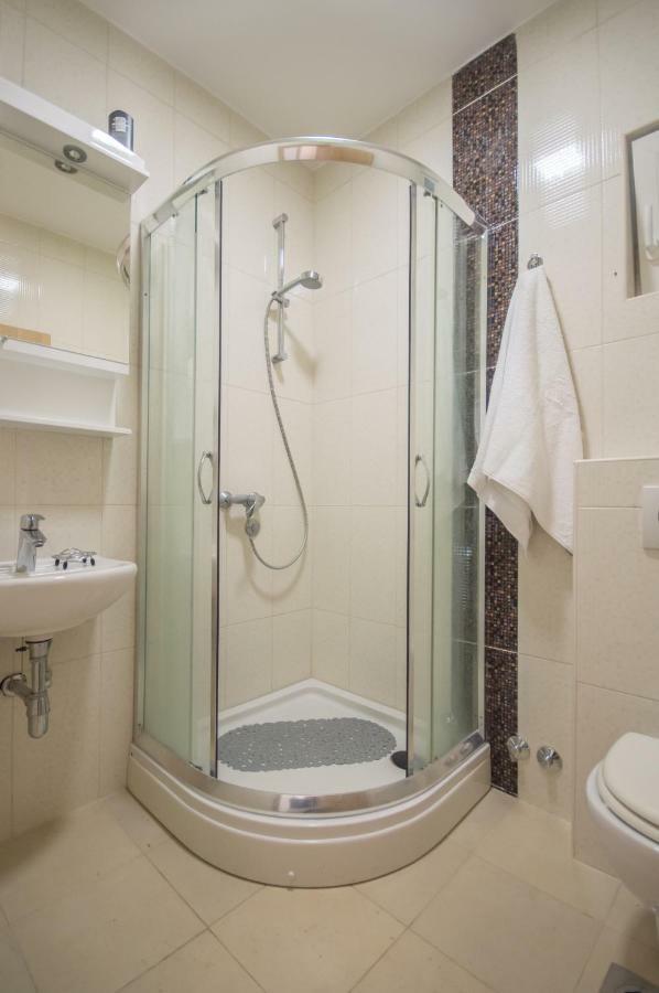 Queen Teuta Hotel Risan Ngoại thất bức ảnh